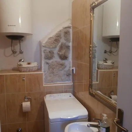 Хостел Kingslanding Old Town