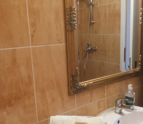 Hostel Kingslanding Old Town