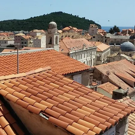 Hostel Kingslanding Old Town *